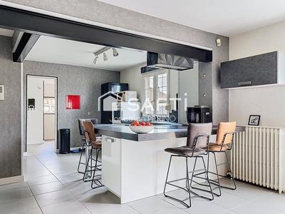 Maison - 156 m² - 6 pièces