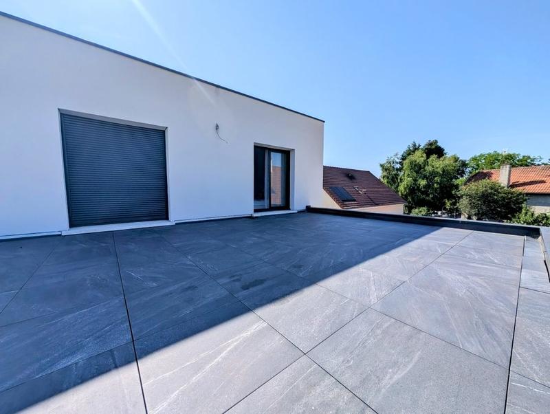 Maison - 180 m² - 6 pièces