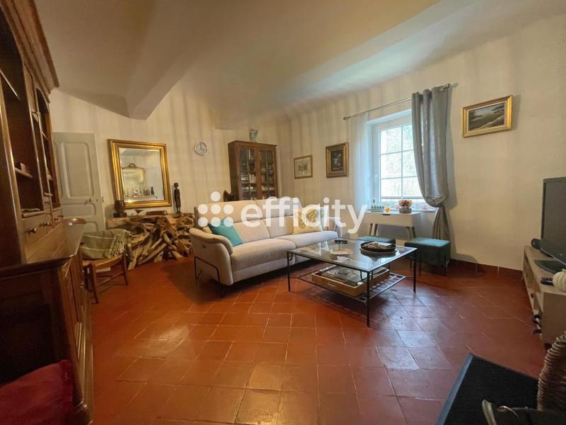 Maison - 136 m² - 5 pièces