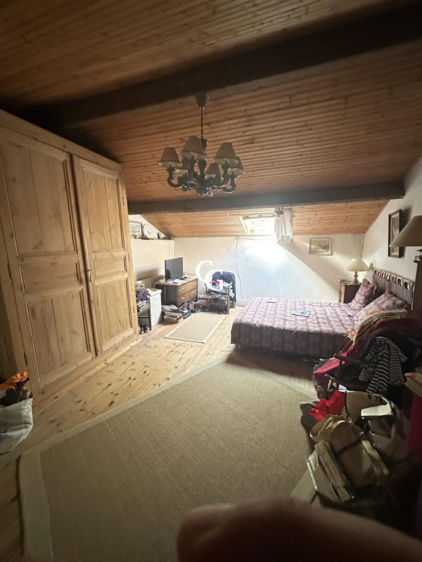 Maison ancienne - 216 m² - 7 pièces