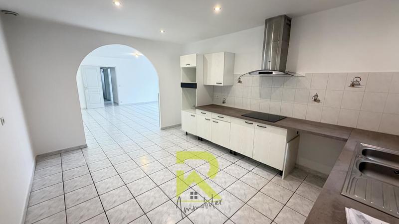 Villa - 96 m² - 5 pièces