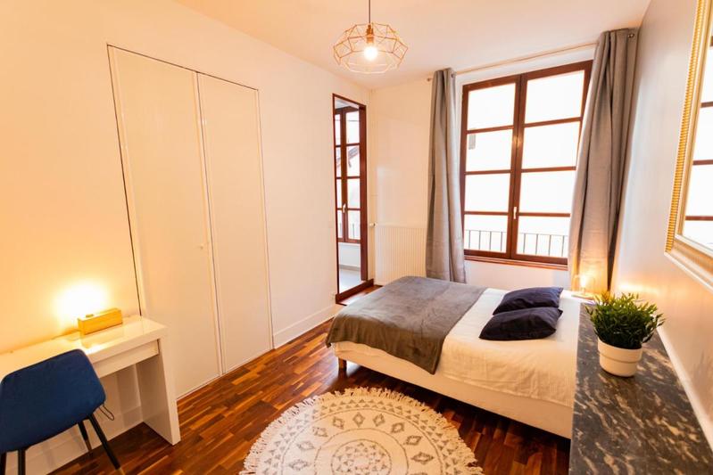 Chambre - 11 m² - 1 pièce