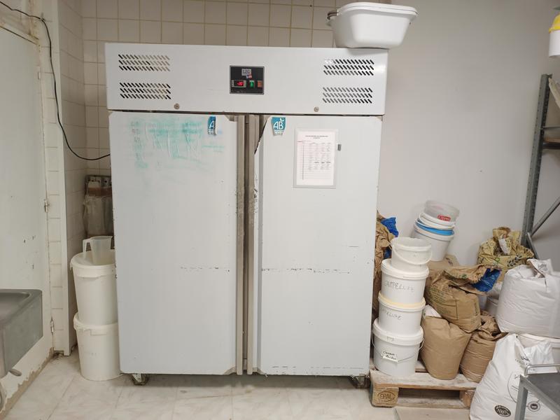 Fonds de commerce - Magasins - 250 m²