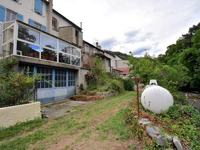 Maison traditionnelle - 143 m² - 8 pièces