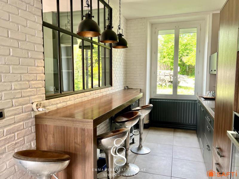 Maison - 147 m² - 7 pièces