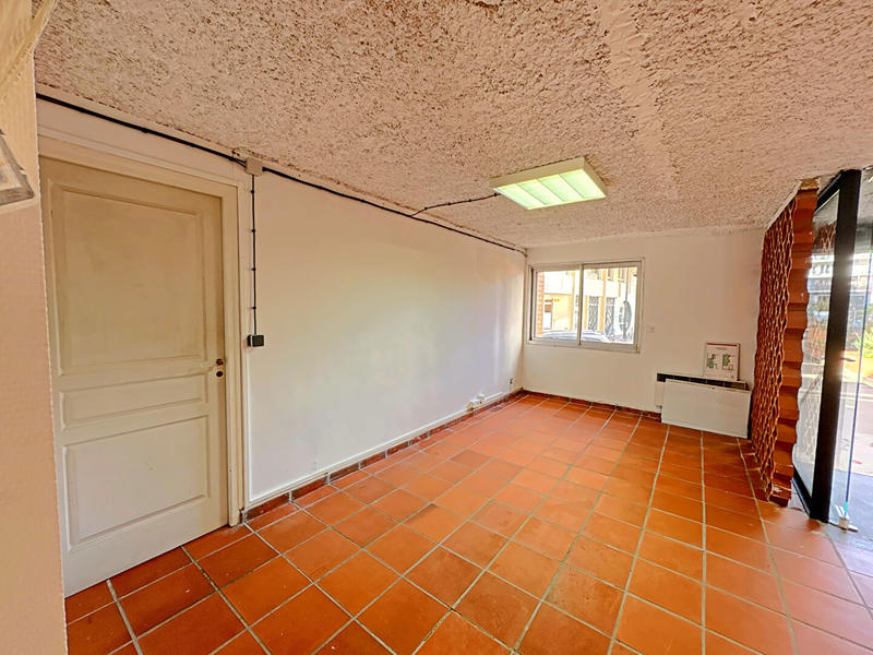 Local commercial - 166 m² - 4 pièces