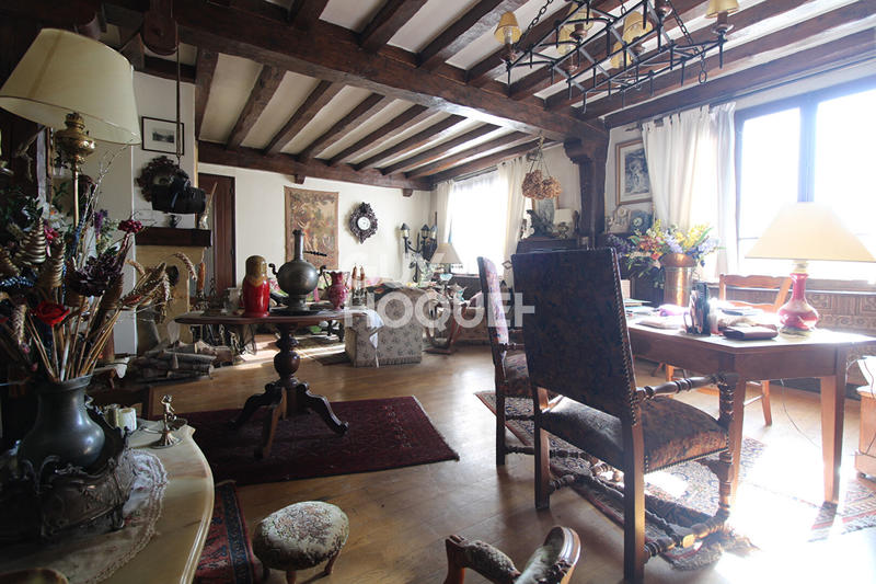 Maison - 184 m² - 8 pièces