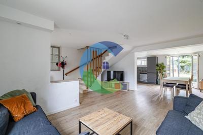 Maison - 129 m² - 6 pièces