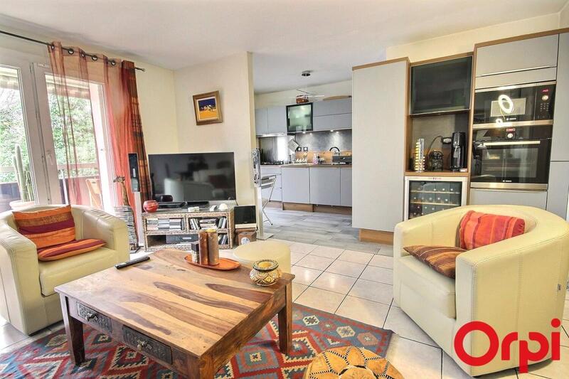 Appartement - 80 m² - 3 pièces
