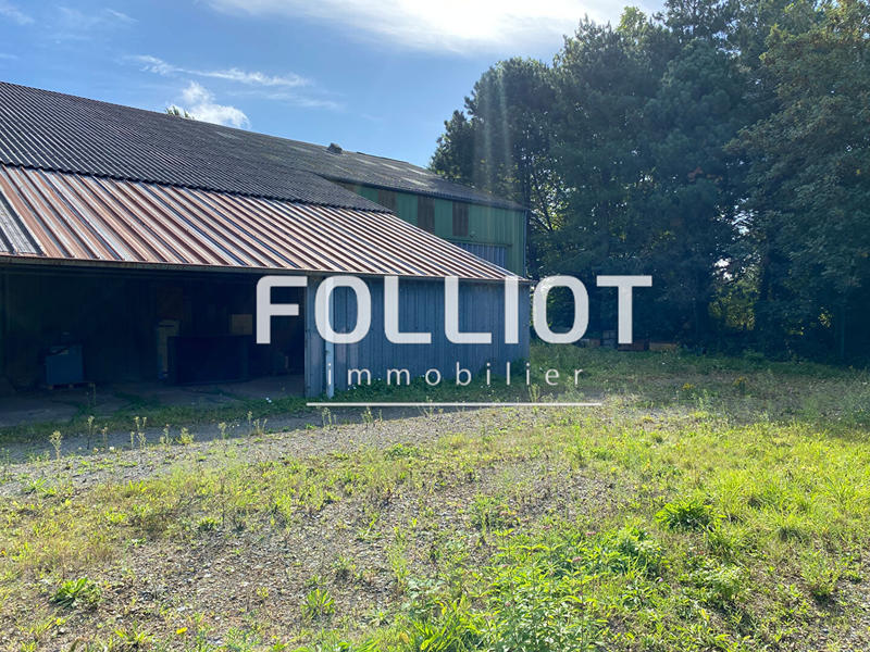 Local d'activité / Entrepôt - 1 700 m²