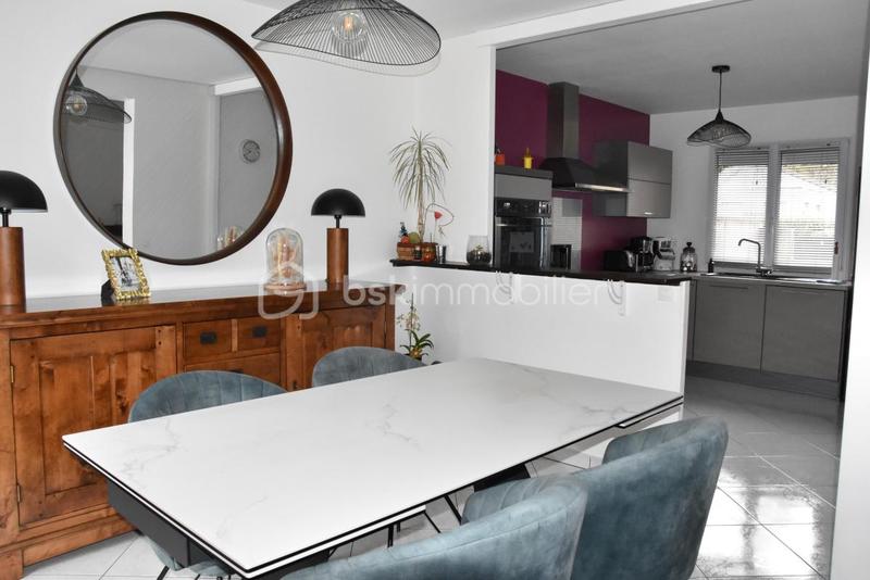 Maison - 102 m² - 5 pièces