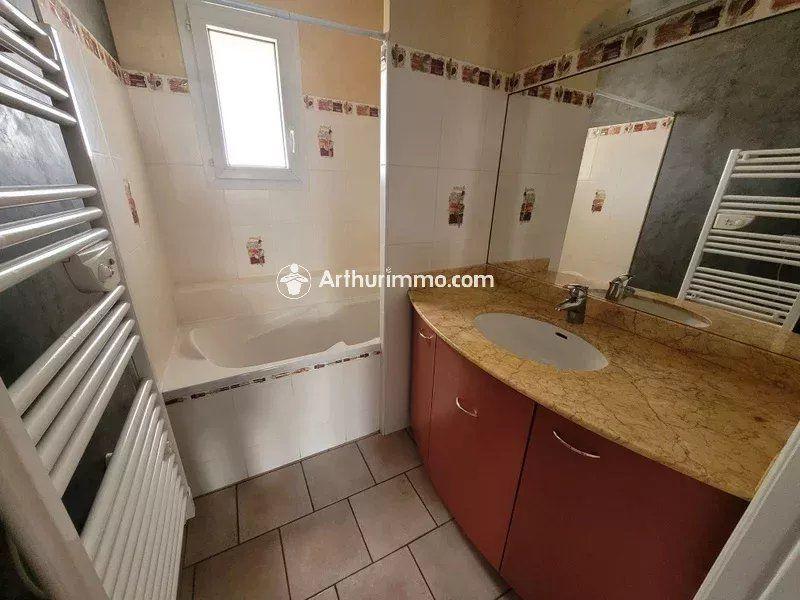 Maison - 80 m² - 5 pièces