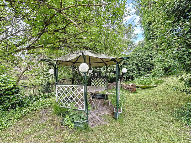 Maison - 141 m² - 6 pièces