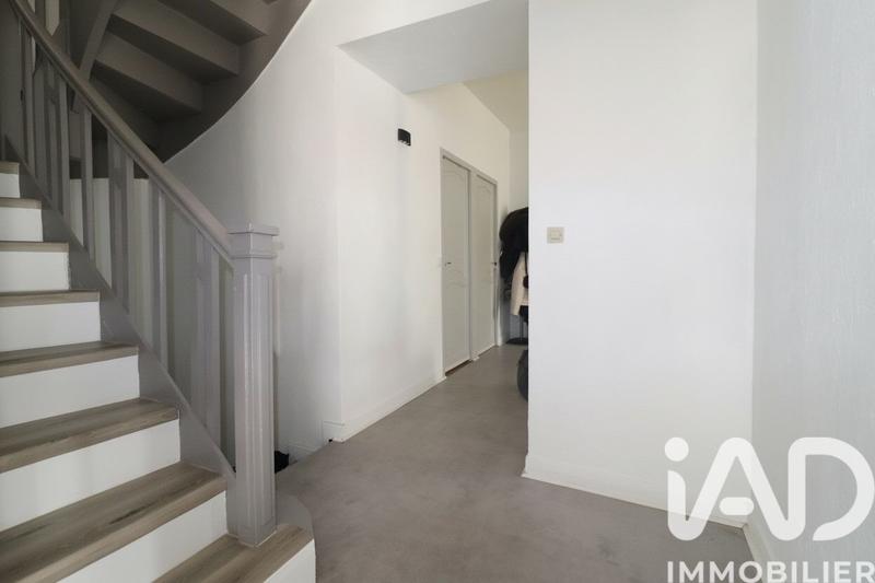 Maison - 205 m² - 8 pièces