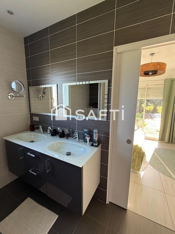 Maison - 170 m² - 5 pièces