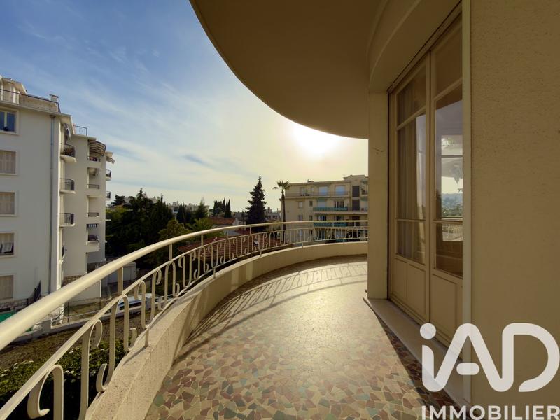 Appartement - 75 m² - 3 pièces