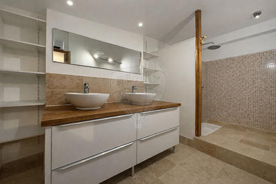 Appartement - 95 m² - 5 pièces