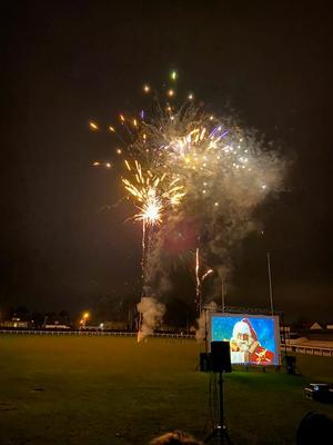 Feu d'artifice &amp; Conte de Noël