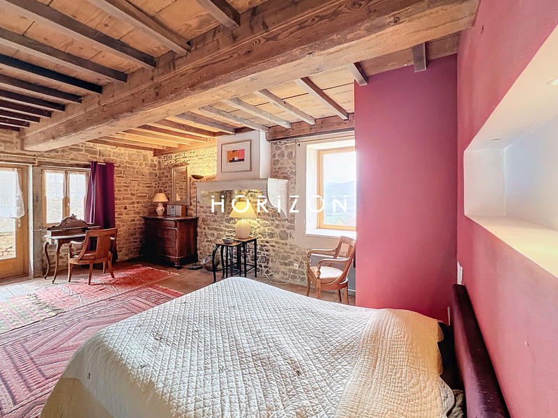 Maison ancienne - 170 m² - 6 pièces