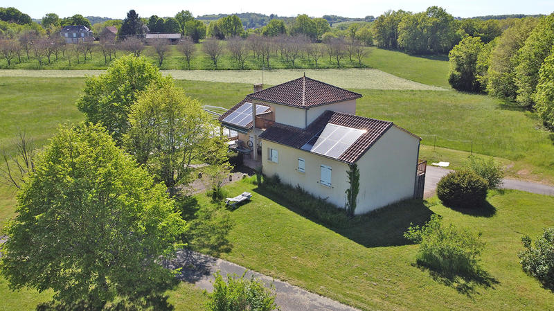 Maison - 160 m² - 7 pièces