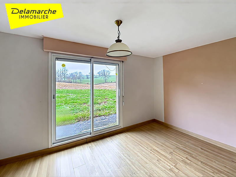 Maison - 244 m² - 8 pièces