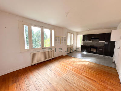 Maison - 85 m² - 5 pièces