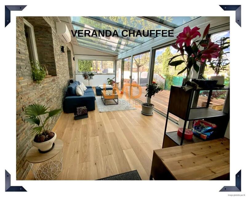 Villa - 230 m² - 9 pièces