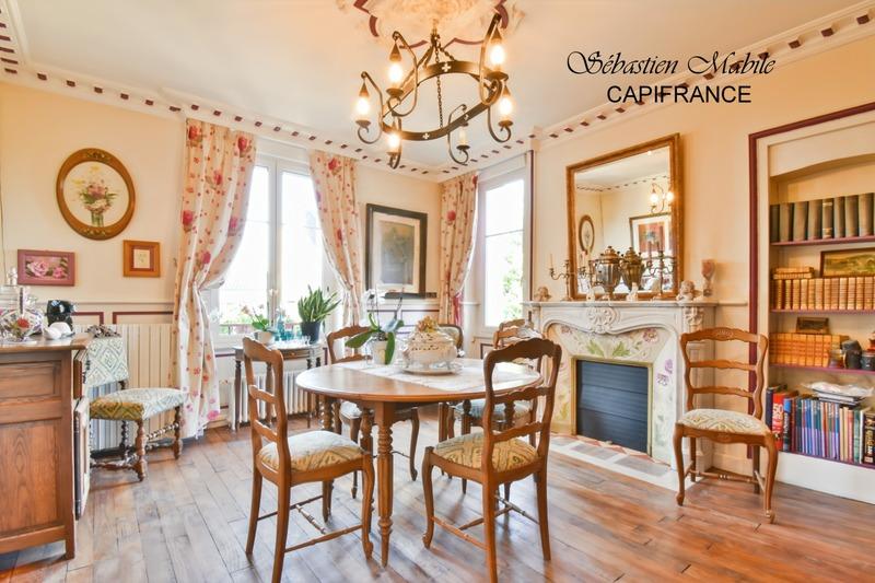 Maison bourgeoise - 264 m² - 10 pièces