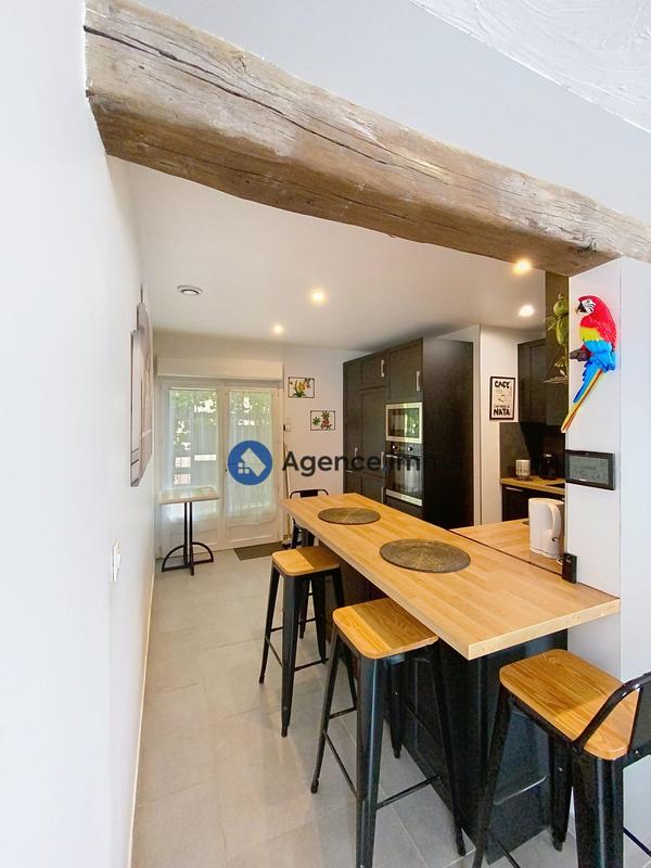 Maison traditionnelle - 106 m² - 7 pièces