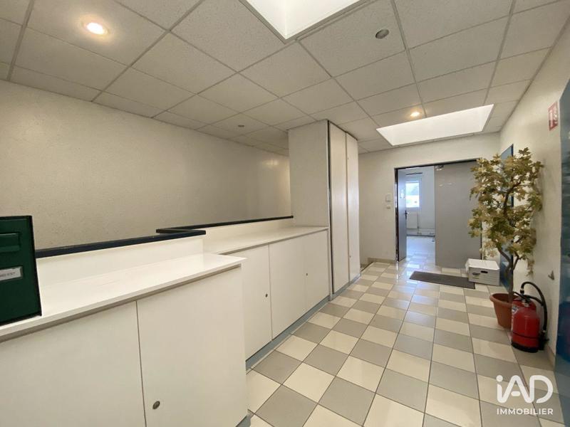 Local commercial - 596 m²