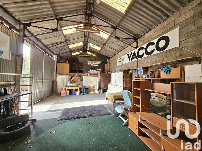 Maison - 285 m² - 10 pièces