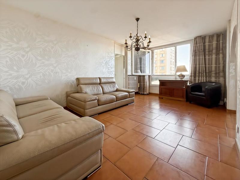 Appartement - 82 m² - 3 pièces