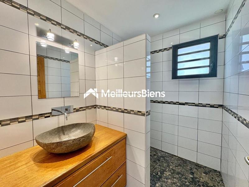 Maison - 103 m² - 4 pièces