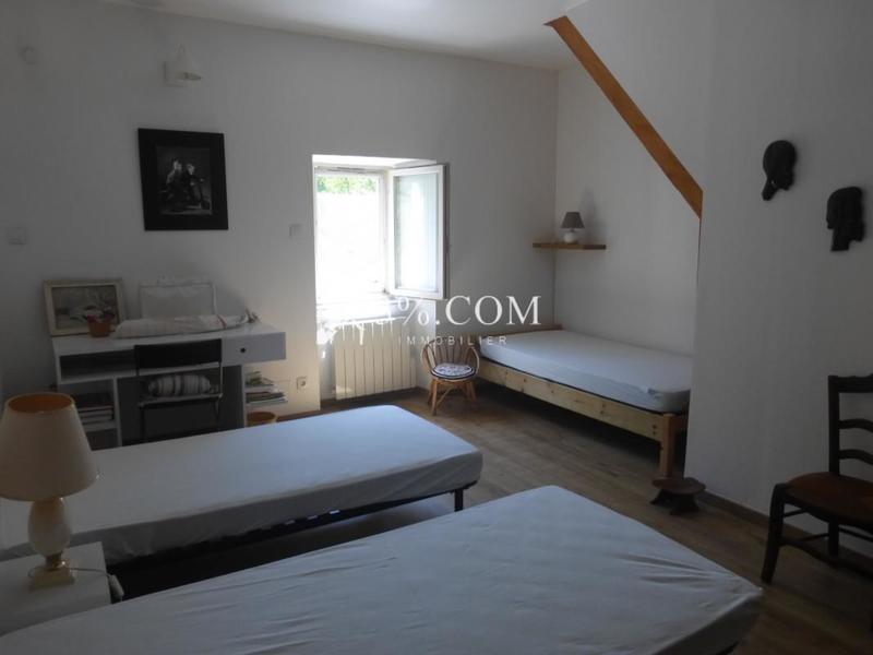 Mas - 242 m² - 9 pièces