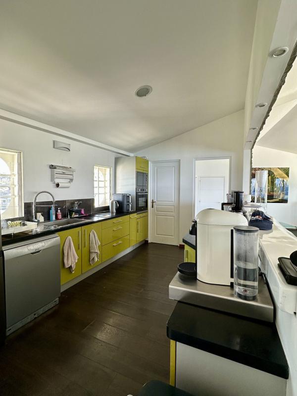 Penthouse - 230 m² - 4 pièces