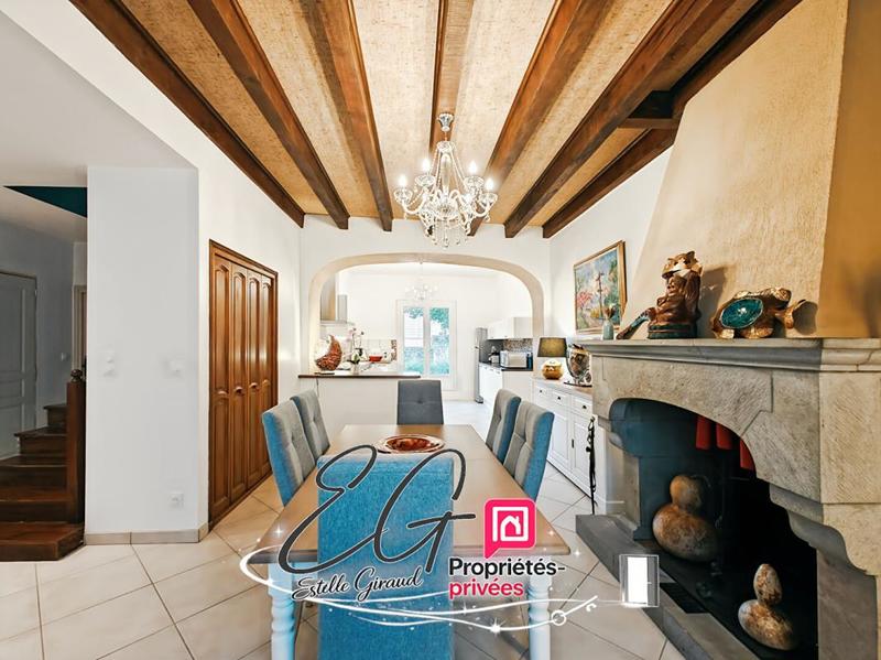 Maison - 135 m² - 7 pièces