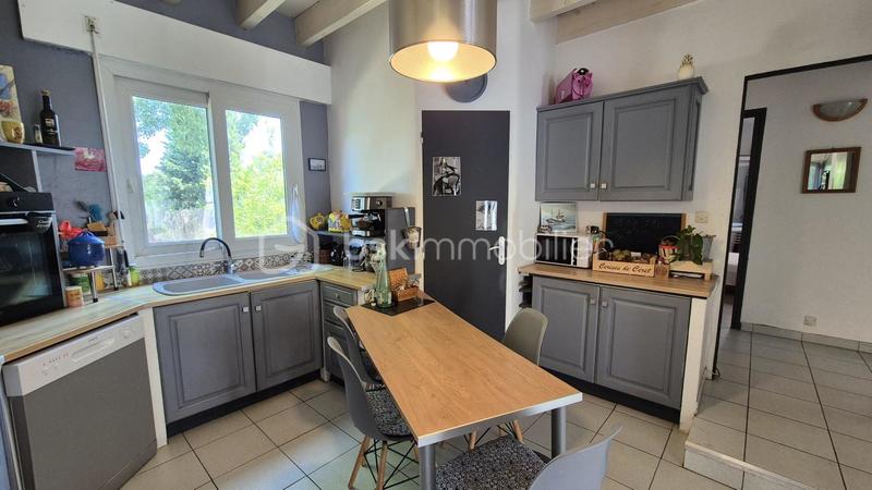 Maison traditionnelle - 131 m² - 6 pièces