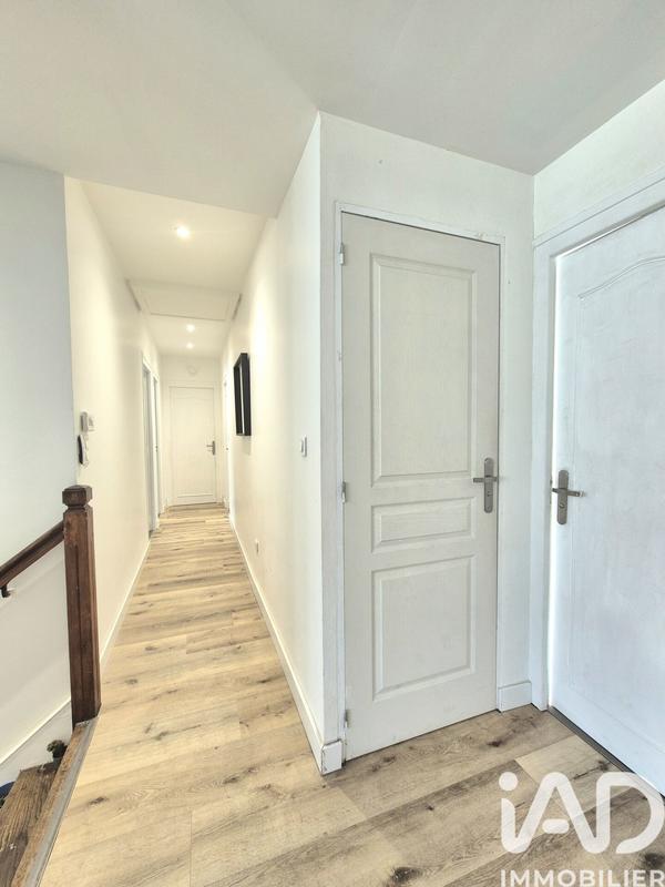 Maison - 140 m² - 8 pièces