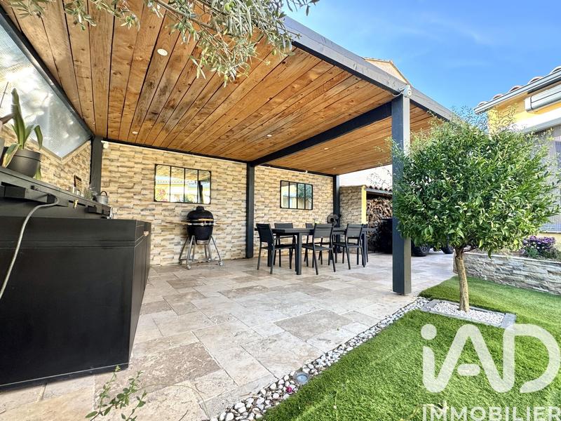 Maison - 102 m² - 4 pièces