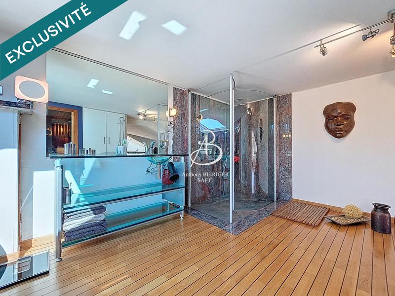 Maison - 280 m² - 12 pièces