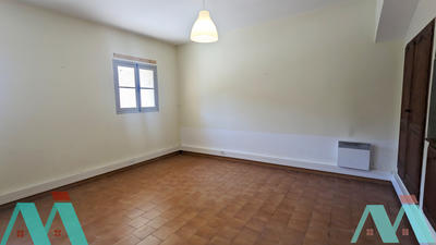 Local commercial - 121 m² - 6 pièces