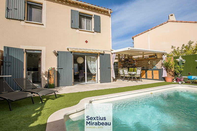 Maison - 95 m² - 5 pièces