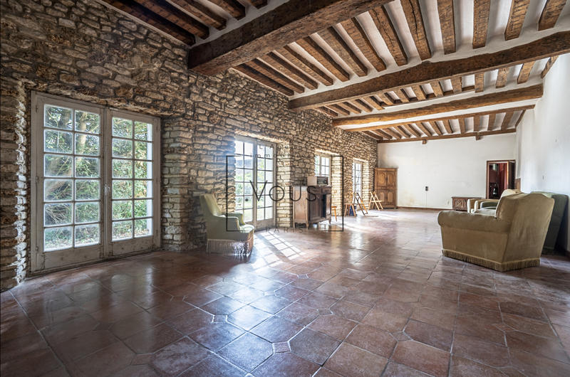 Maison - 487 m² - 13 pièces