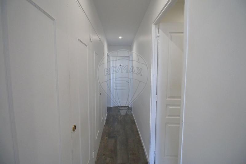 Appartement - 81 m² - 5 pièces