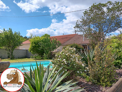 Maison - 195 m² - 7 pièces