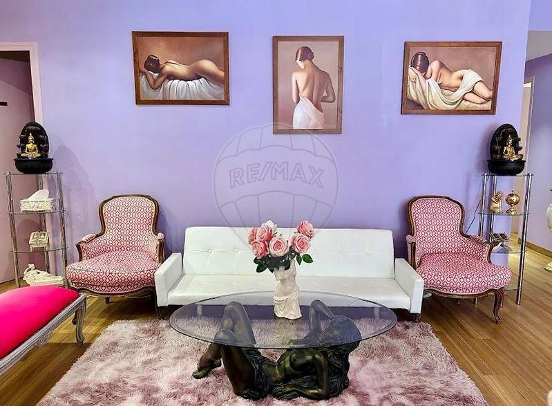 Local commercial - 325 m² - 15 pièces