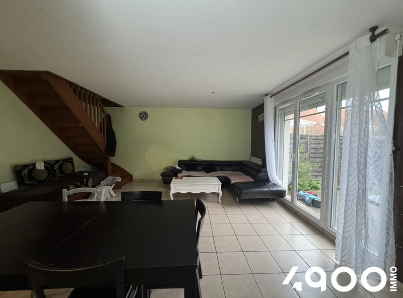 Maison - 98 m² - 5 pièces