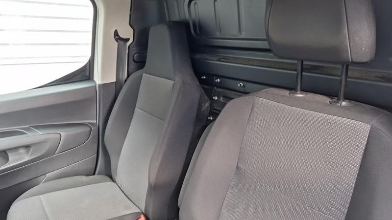 Peugeot Partner Fourgon Standard 1000 Kg Bluehdi 100 Ss Bvm6 Premiu