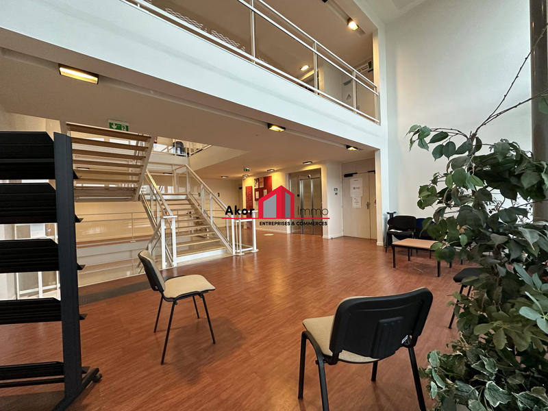 Bureau - 365 m²