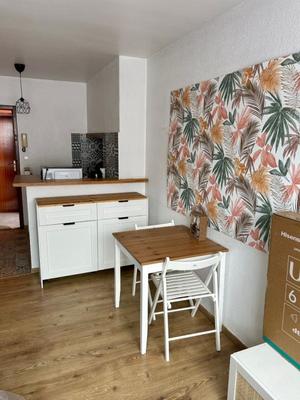 Studio - 25 m² - 1 pièce